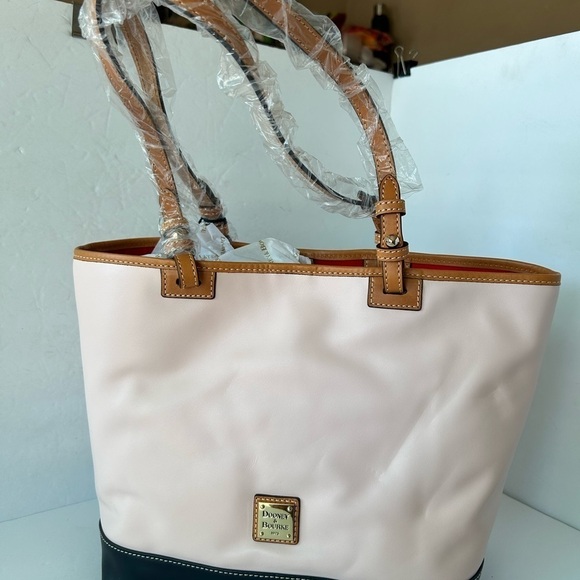 Dooney & Bourke NWT Blush/Midnight Leather    Tote - Picture 5 of 14